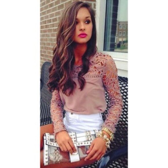 ✨Lace Long Sleeve Blouse✨ - Picture 1 of 4